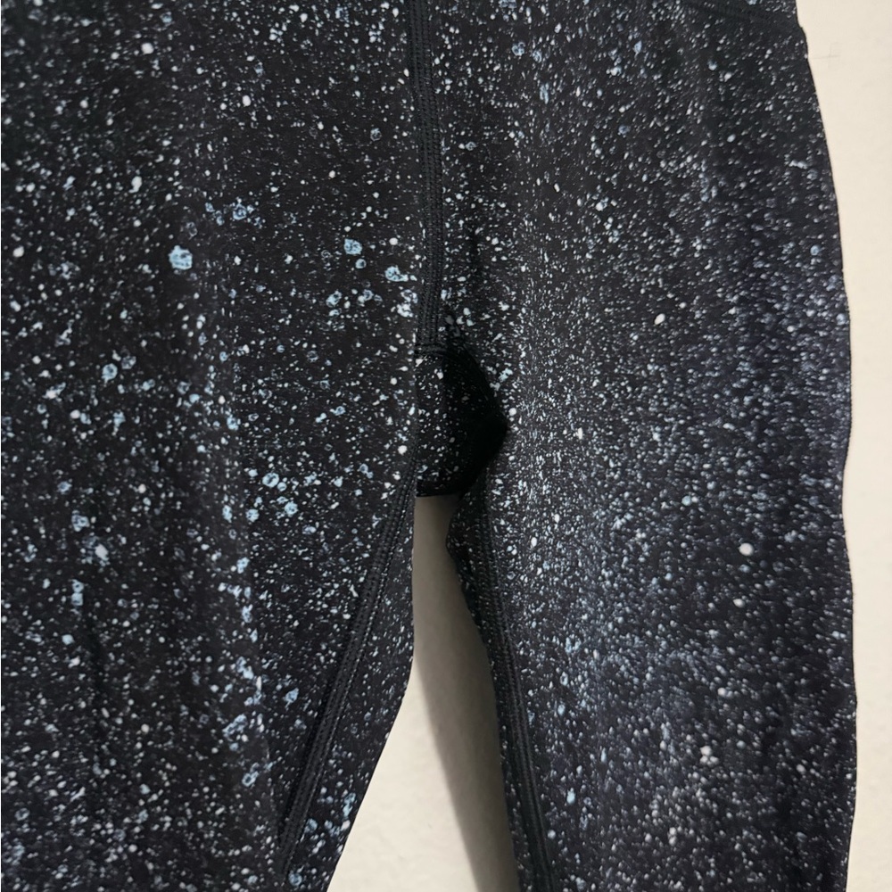 Lululemon  leggings size 4 like  new Athletica Black and White Speckled - Picture 3 of 7